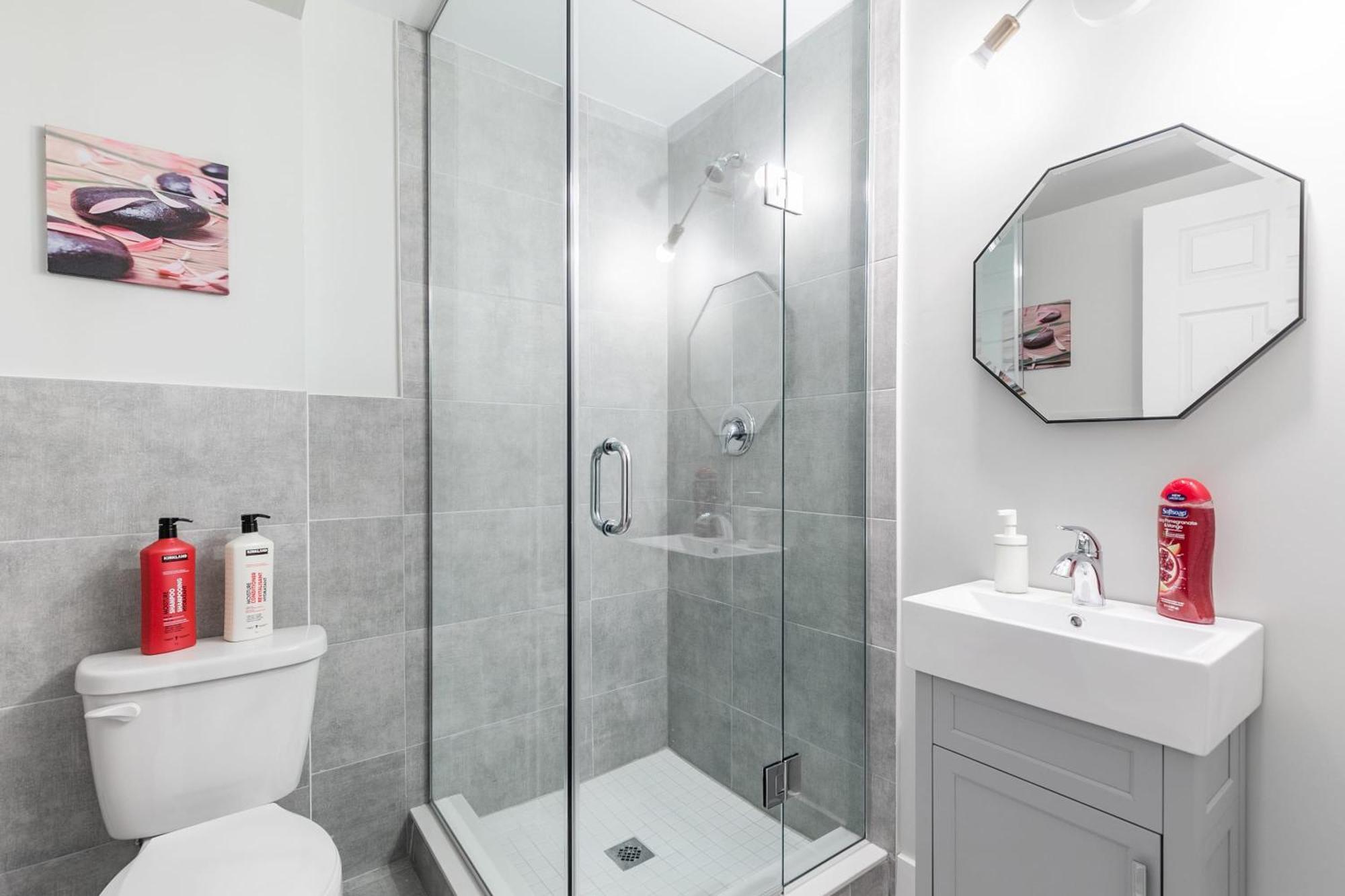 1Br Basement Condo - James Street ฮามิลตัน ภายนอก รูปภาพ